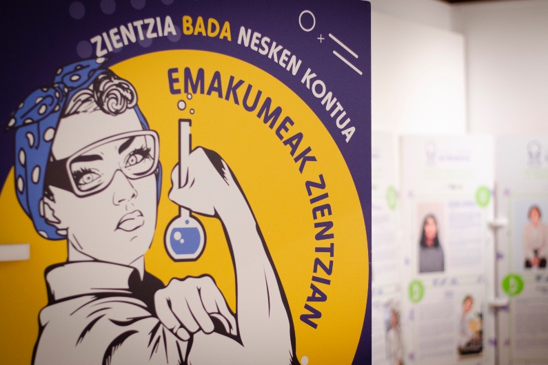 Cartel de la exposición “Emakumeak Zientzian” dedicada a visibilizar a las mujeres en la ciencia.