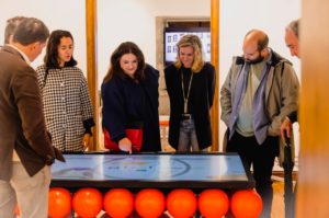 Visita a la instalación ‘Visiones cuánticas’ en el Museo Laboratorium durante las Jornadas ZTB de Ciencia, Tecnología e Innovación en Bergara